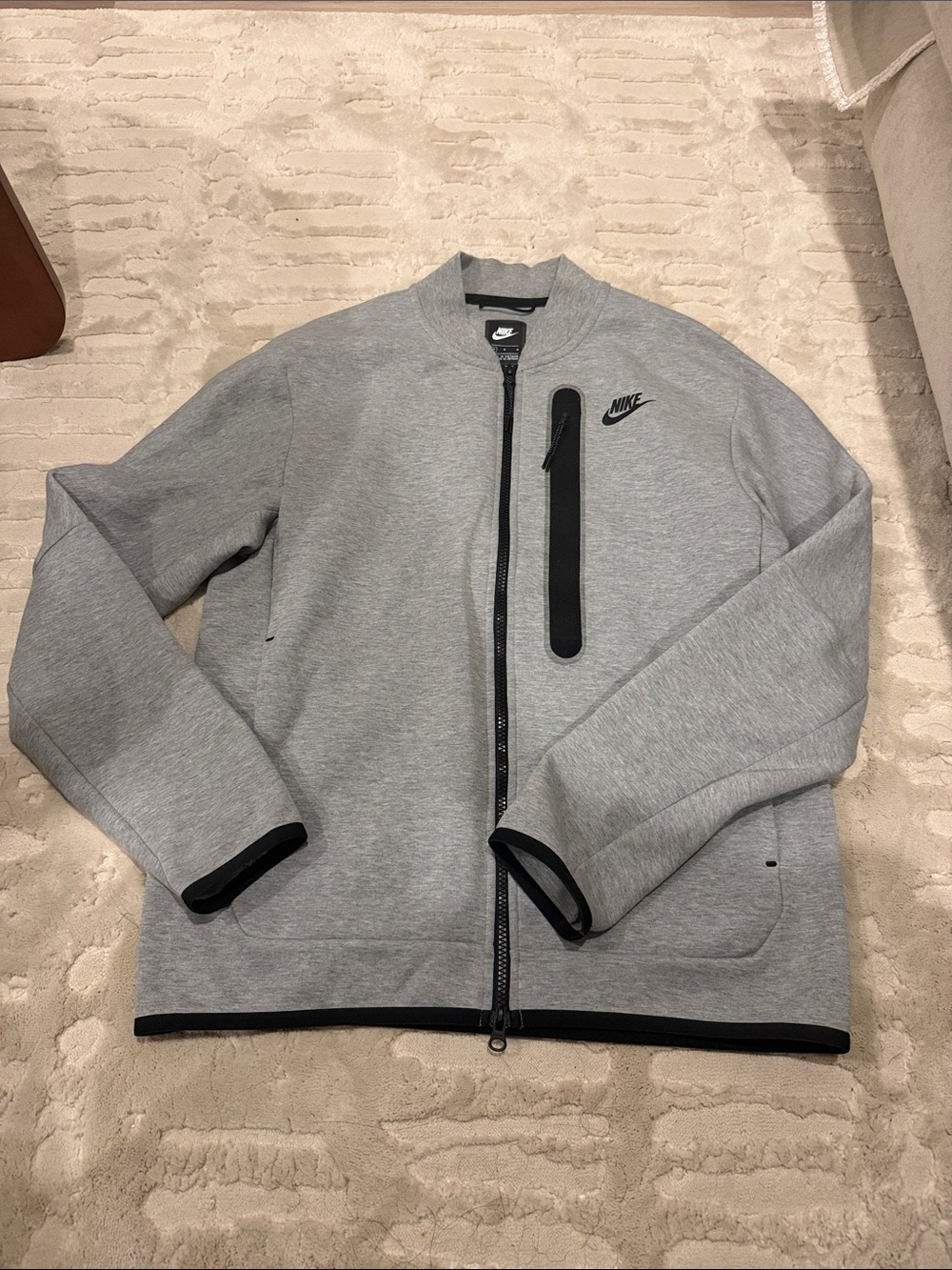 Nike Tech Fleece Men’s Light Gray Full-Zip Bomber